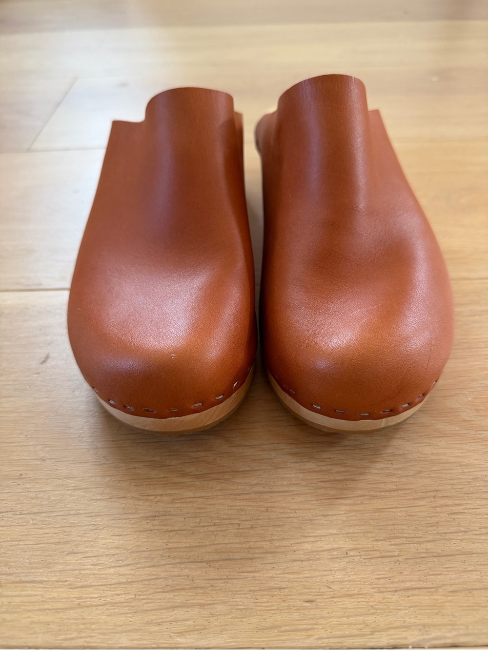 Bryr Worker Clogs in Whiskey - Picture 8 of 9